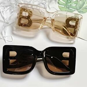 NWT Oversized heavy plastic frame, sunglasses metallic B Decor UV protection